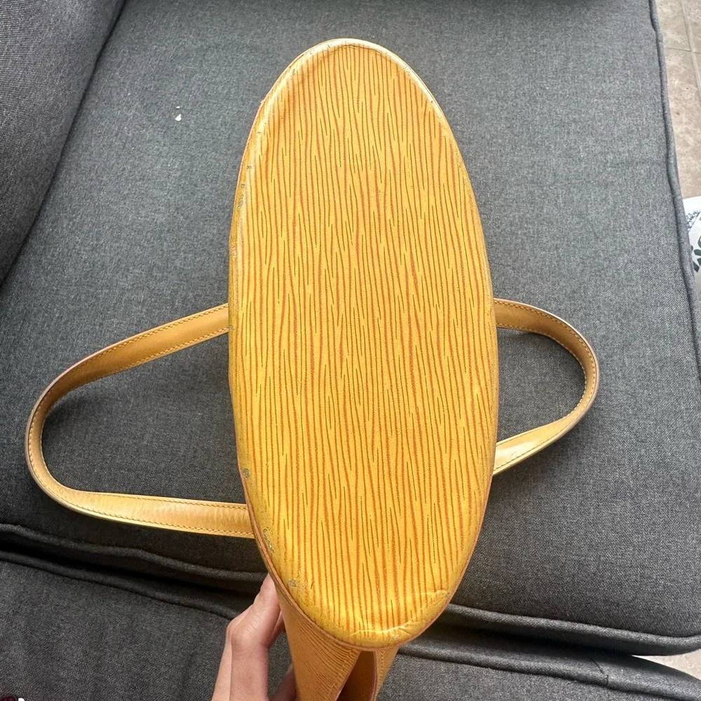 “Pre-Loved” Authentic Louis Vuitton in yellow Epi Leather Tote